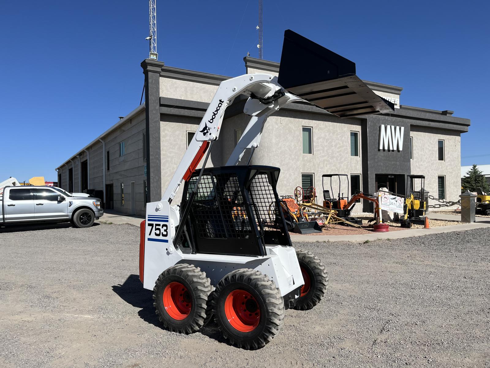 ./imagenes/INVOICE/2019/15853/SKID STEER BOBCAT 753 (1).JPG